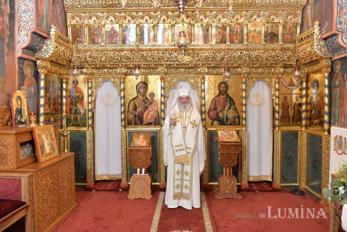 „Prin lucrarea Duhului Sfânt, omul se modelează după chipul lui Hristos” 364273