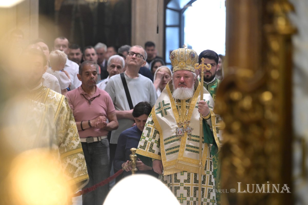 Hramul Centrului de Presă BASILICA al Patriarhiei Române 364329