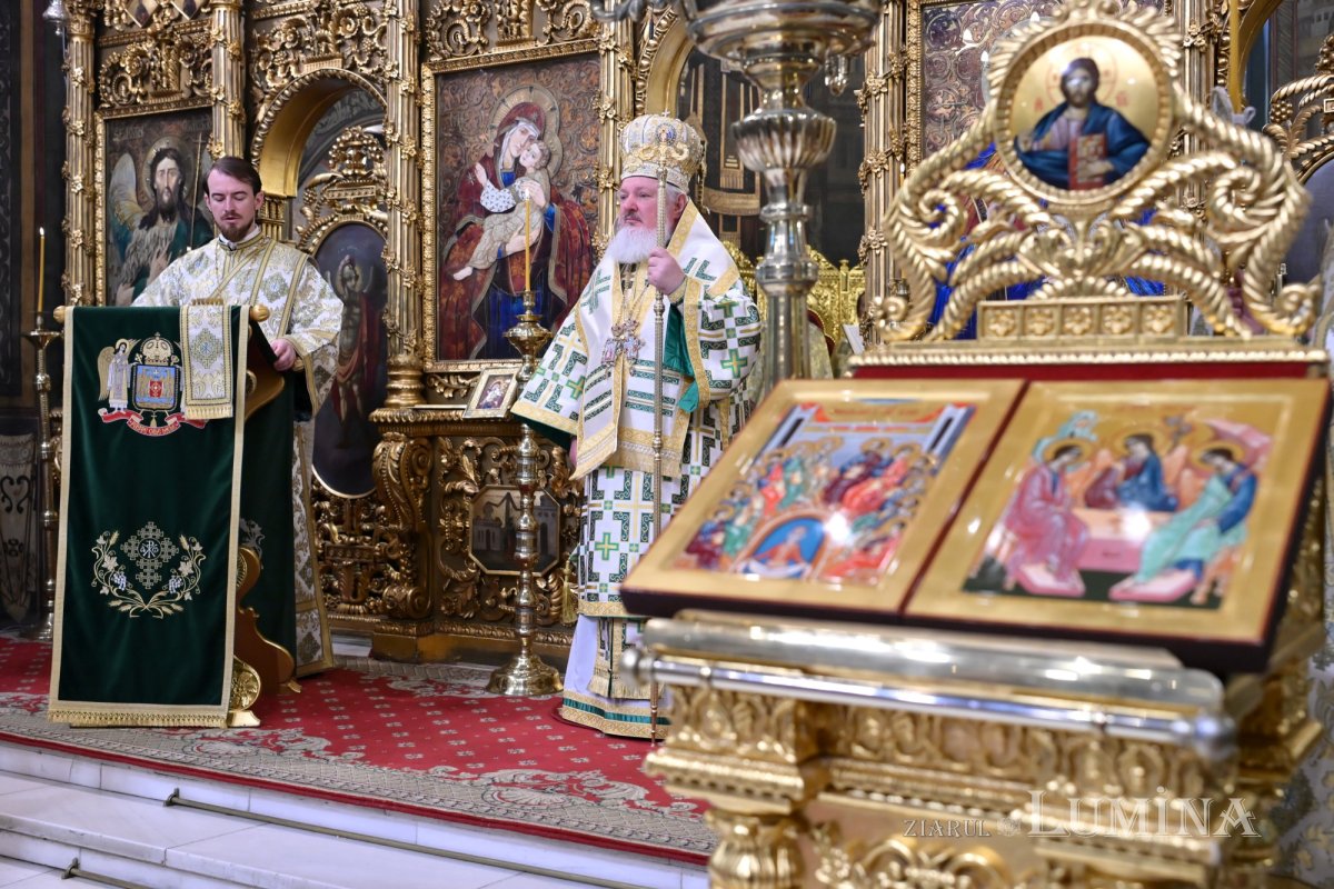 Hramul Centrului de Presă BASILICA al Patriarhiei Române 364342