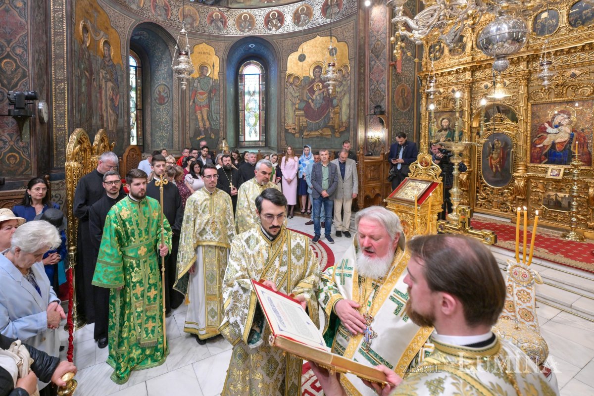 Hramul Centrului de Presă BASILICA al Patriarhiei Române 364388