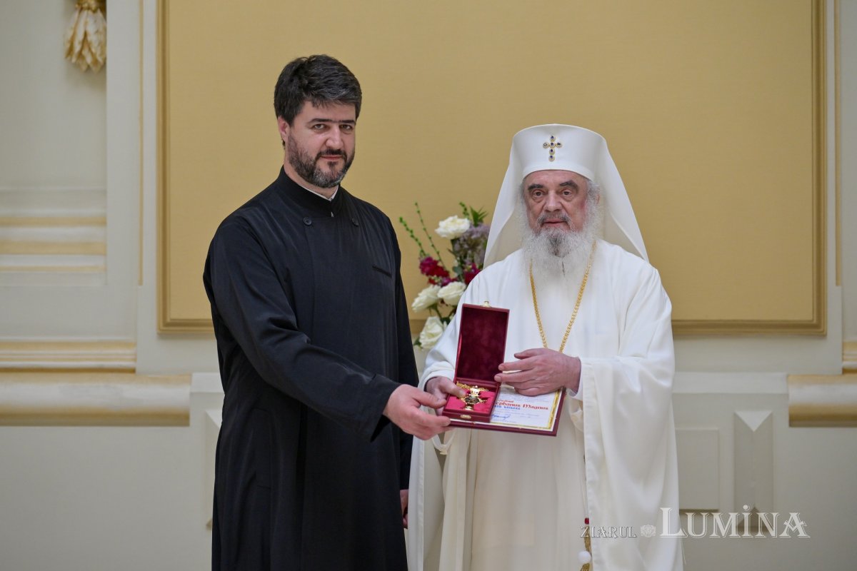 Hramul Centrului de Presă BASILICA al Patriarhiei Române 364415