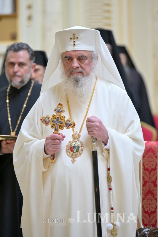 Întrunirea Sfântului Sinod la Palatul Patriarhiei 364568
