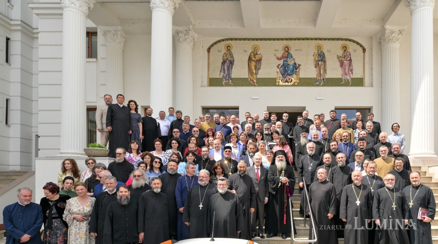 Revederi ale promoțiilor de teologi în Capitală  364673