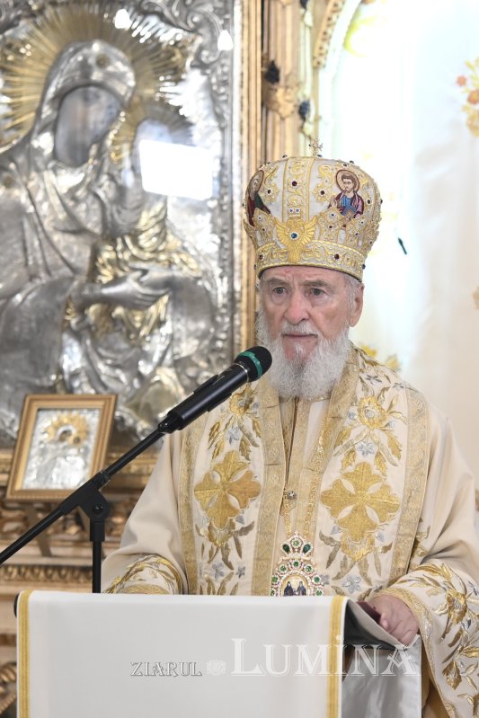 Obştea Mănăstirii Pasărea are două rugătoare în ceruri 364853