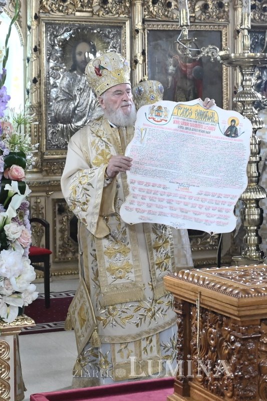 Obştea Mănăstirii Pasărea are două rugătoare în ceruri 364861