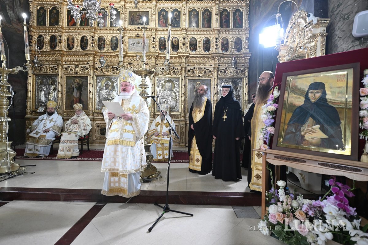 Obştea Mănăstirii Pasărea are două rugătoare în ceruri 364864