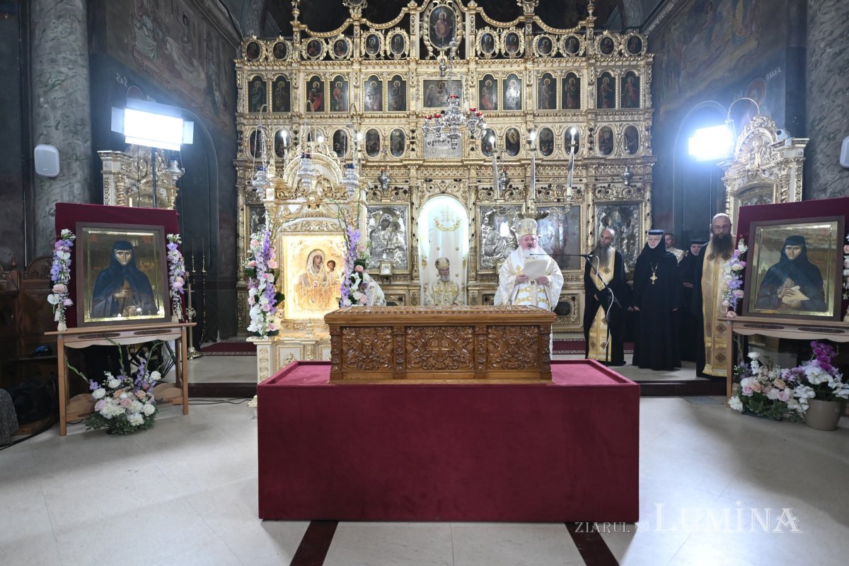 Obştea Mănăstirii Pasărea are două rugătoare în ceruri 364865
