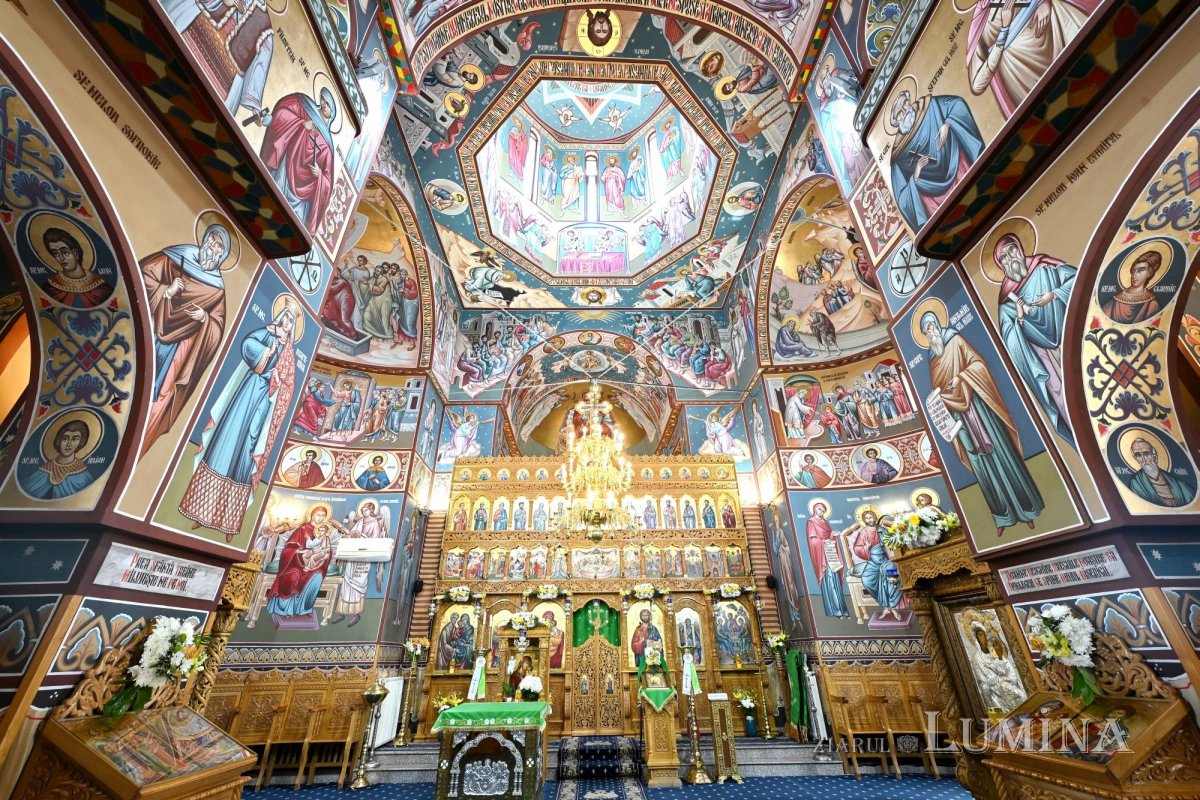 Sclipirile Luminii: Biserica „Sfânta Treime”-Militari din Bucureşti 364703
