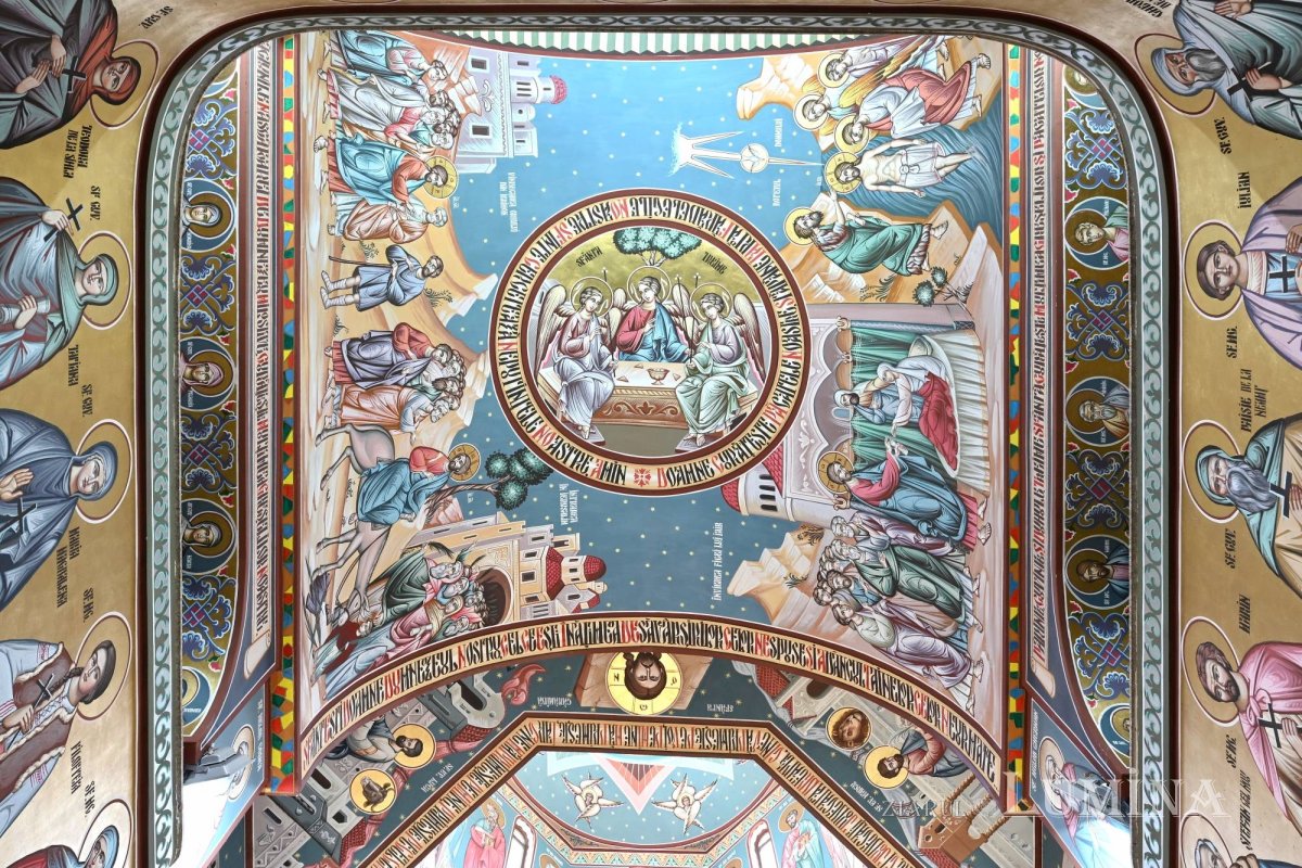 Sclipirile Luminii: Biserica „Sfânta Treime”-Militari din Bucureşti 364706