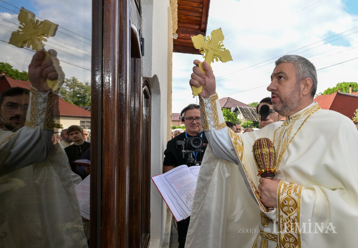 Rugăciune şi înnoire în Parohia Măneciu-Ungureni 364986
