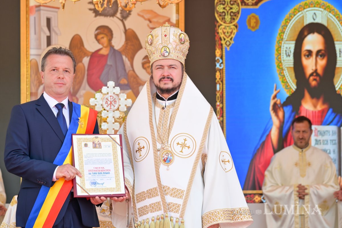 Rugăciune şi înnoire în Parohia „Sfântul Ierarh Nicolae” din Măneciu-Ungureni 365003
