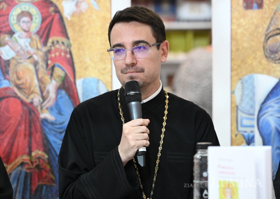 „Să ne întoarcem la scrierile Sfinților Părinți” 365061