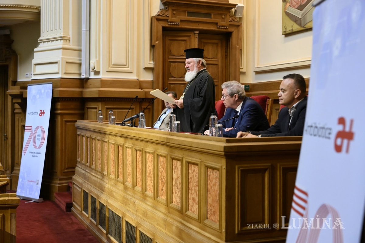 Conferință pe teme medicale și duhovnicești la Palatul Patriarhiei 365322