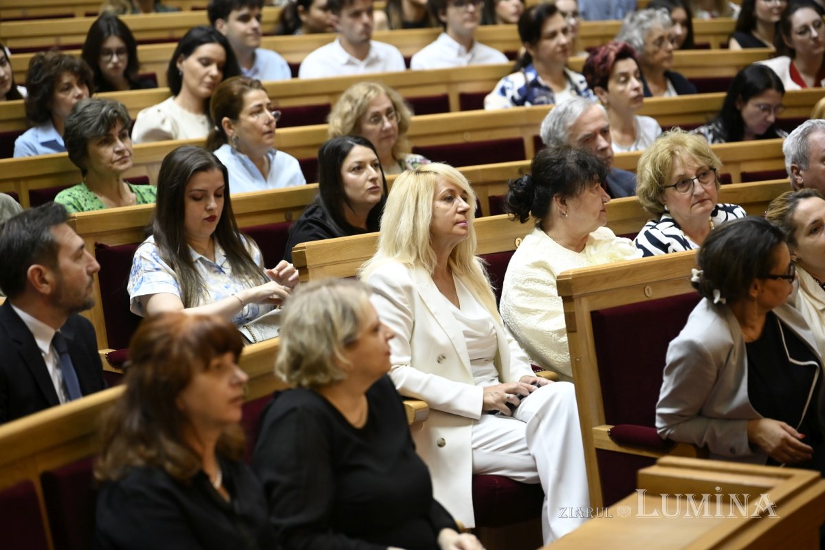 Conferință pe teme medicale și duhovnicești la Palatul Patriarhiei 365325