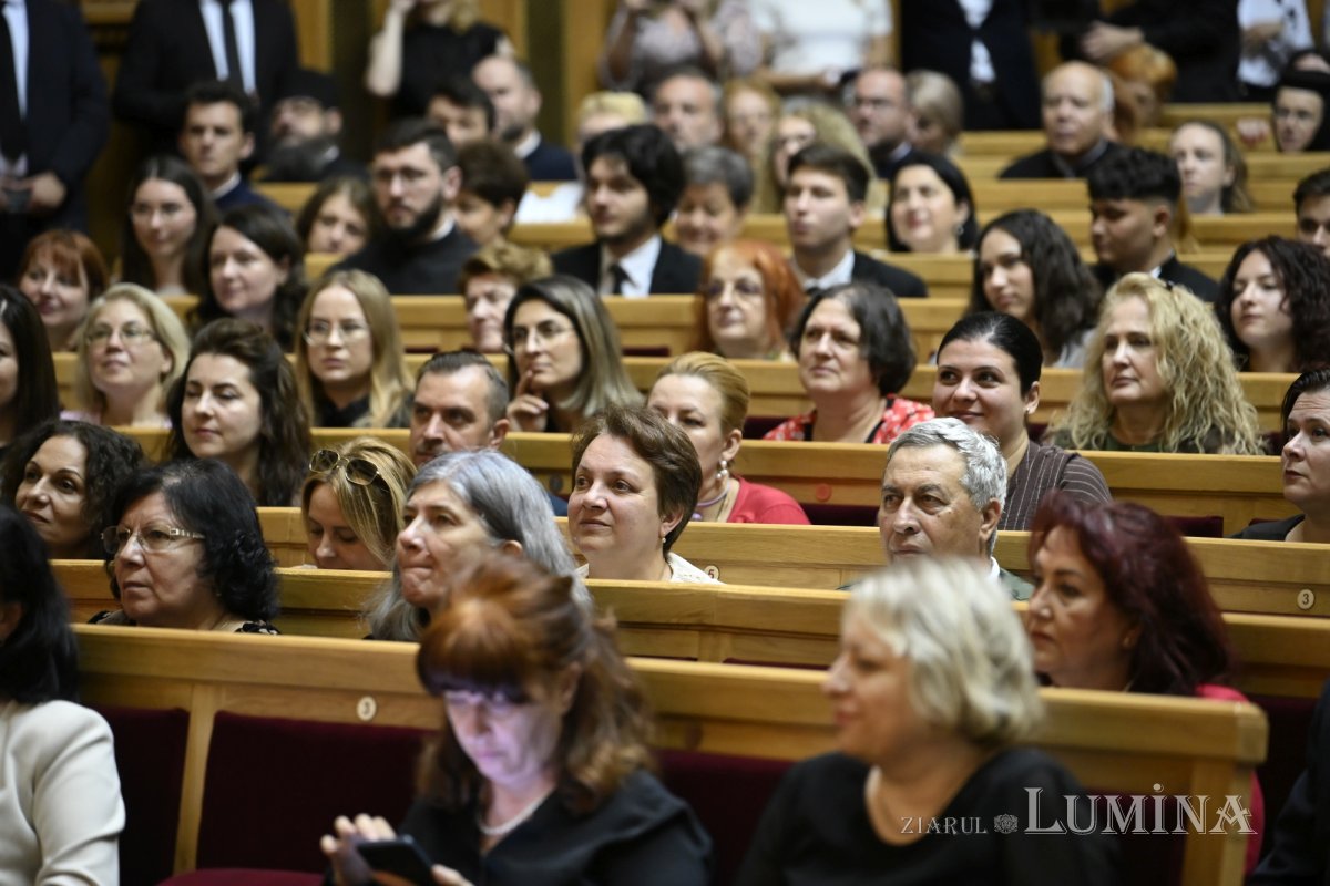 Conferință pe teme medicale și duhovnicești la Palatul Patriarhiei 365331