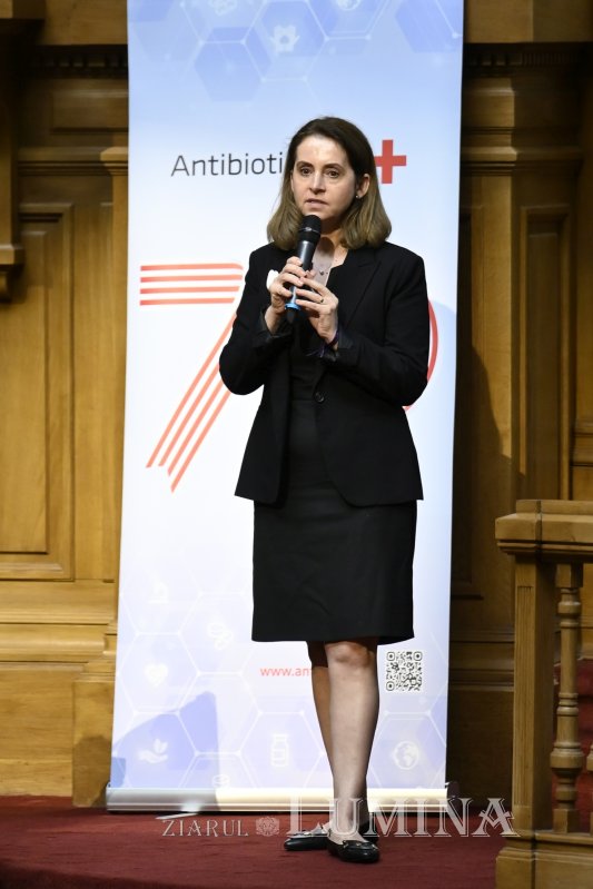 Conferință pe teme medicale și duhovnicești la Palatul Patriarhiei 365336