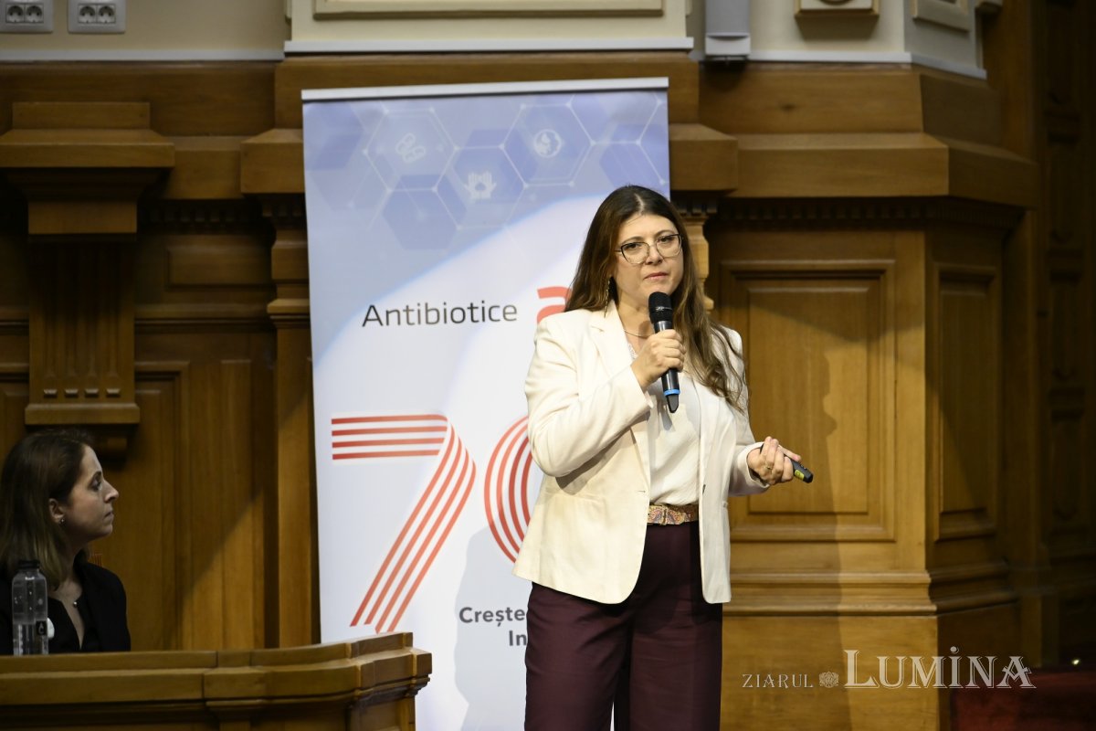 Conferință pe teme medicale și duhovnicești la Palatul Patriarhiei 365347