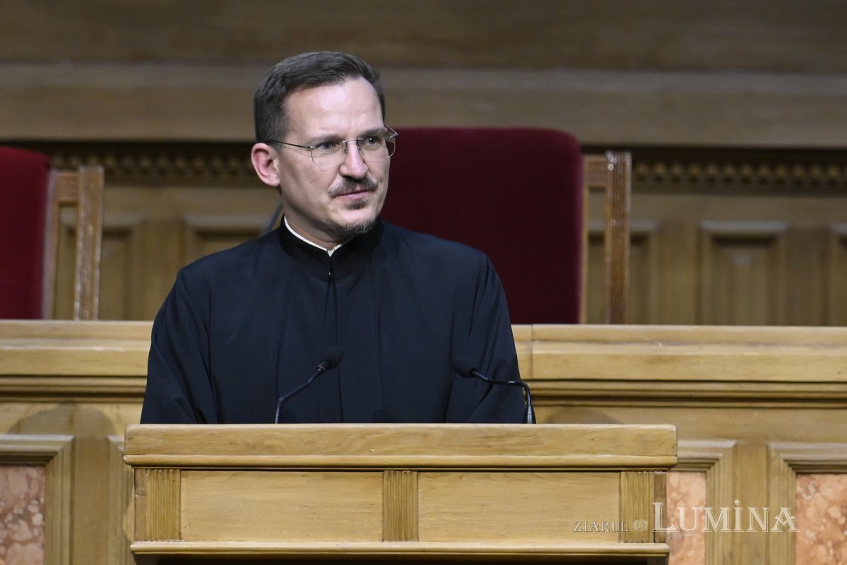 Conferință pe teme medicale și duhovnicești la Palatul Patriarhiei 365348