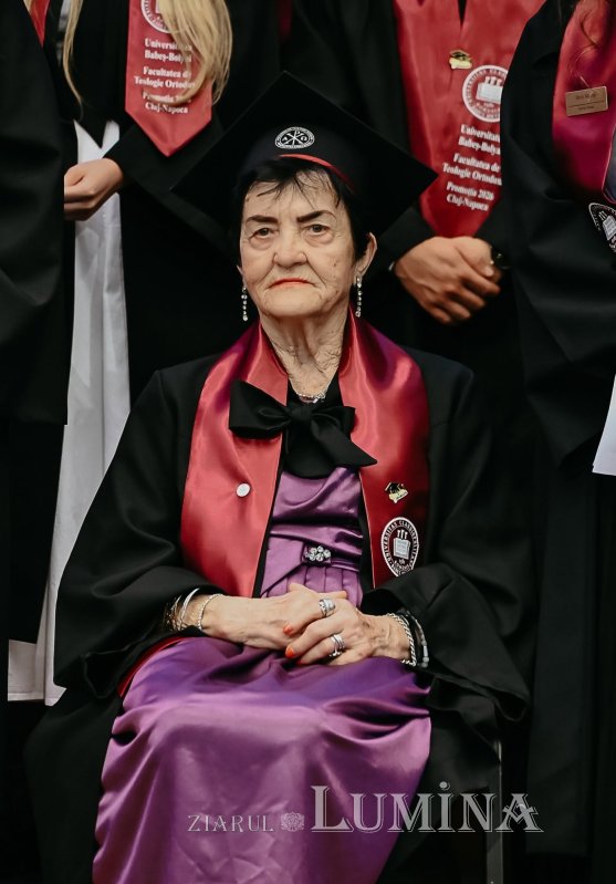 Festivitate de absolvire la Facultatea de Teologie Ortodoxă din Cluj-Napoca 365423