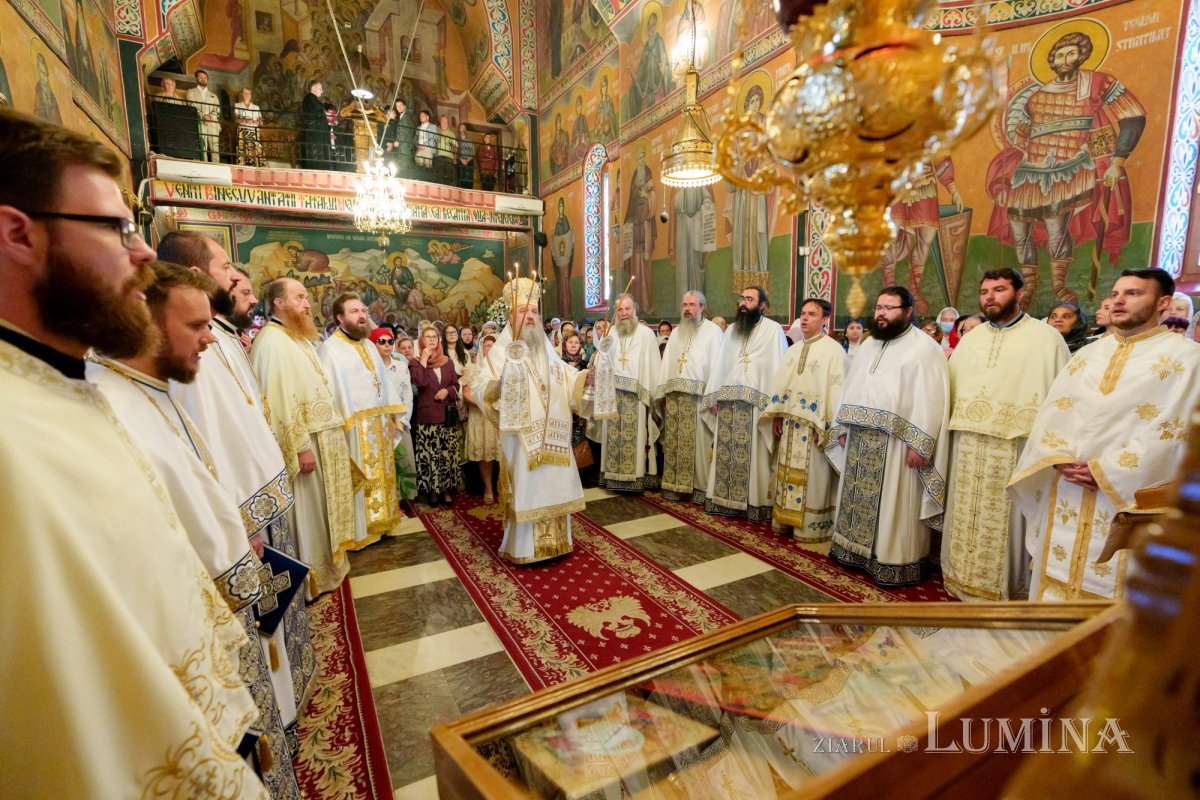 Sărbătoare duhovnicească la mănăstirea ctitorită de Patriarhul Teoctist 365614