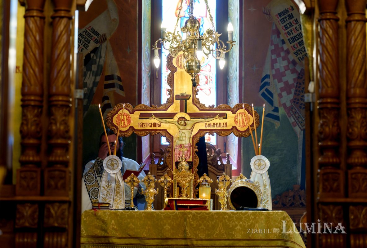 Sărbătoare duhovnicească la mănăstirea ctitorită de Patriarhul Teoctist 365617