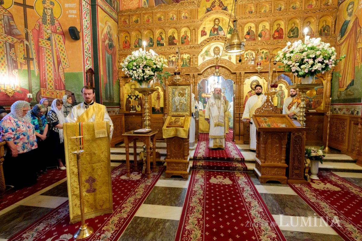 Sărbătoare duhovnicească la mănăstirea ctitorită de Patriarhul Teoctist 365621