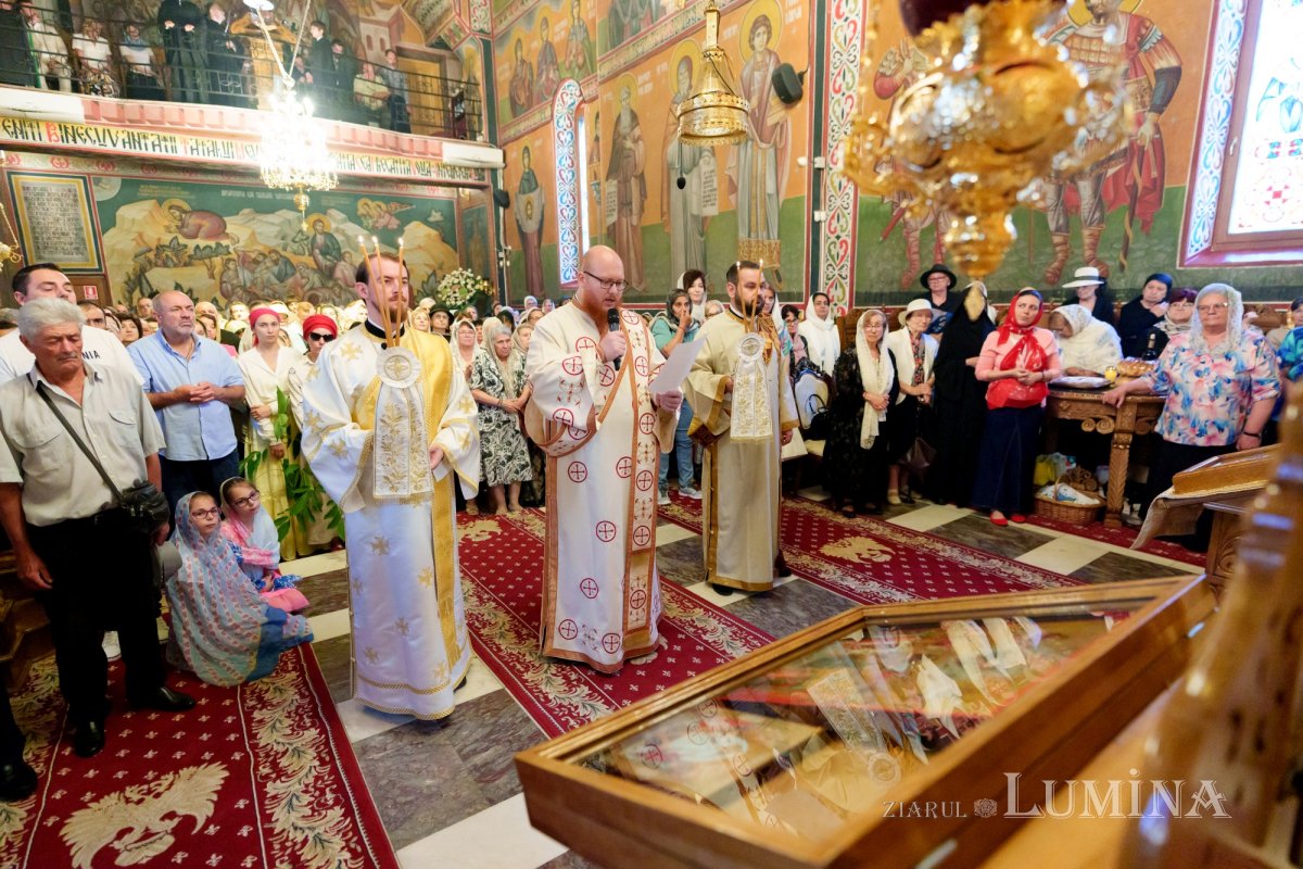 Sărbătoare duhovnicească la mănăstirea ctitorită de Patriarhul Teoctist 365627