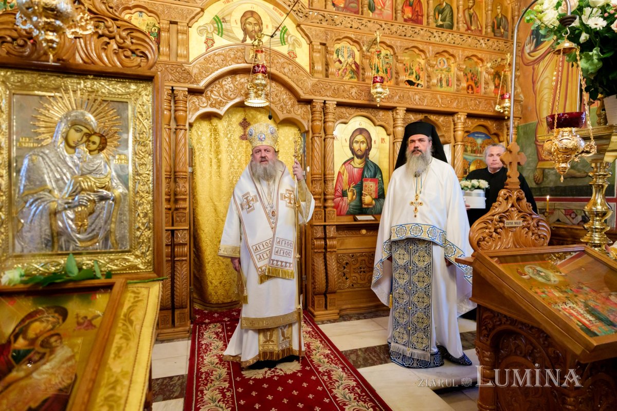 Sărbătoare duhovnicească la mănăstirea ctitorită de Patriarhul Teoctist 365634