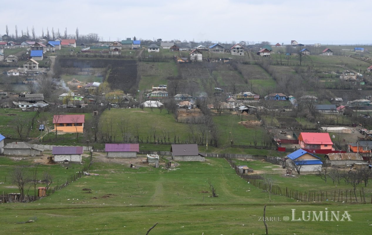 Biserica, polul binelui în comunitatea din Crucea 365808