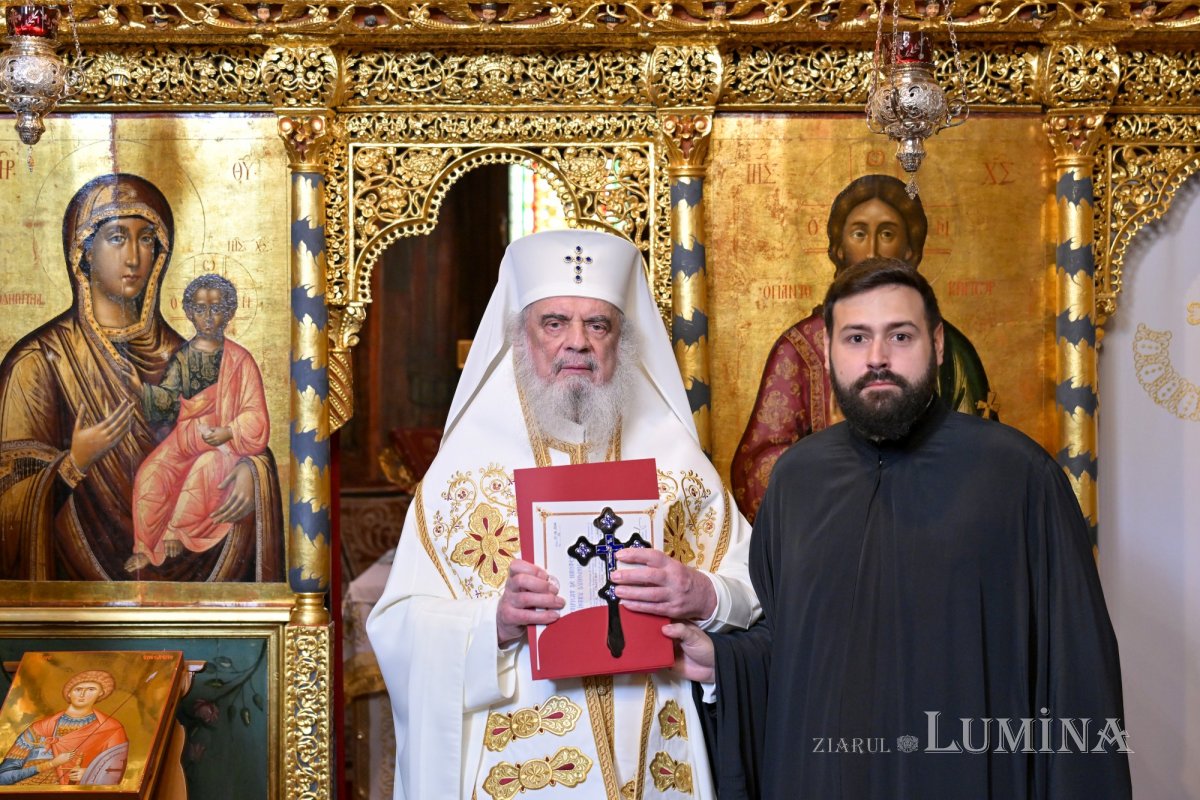 Hirotesii întru duhovnic la paraclisul Reședinței Patriarhale 365908
