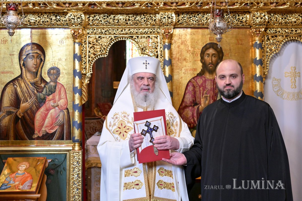 Hirotesii întru duhovnic la paraclisul Reședinței Patriarhale 365909