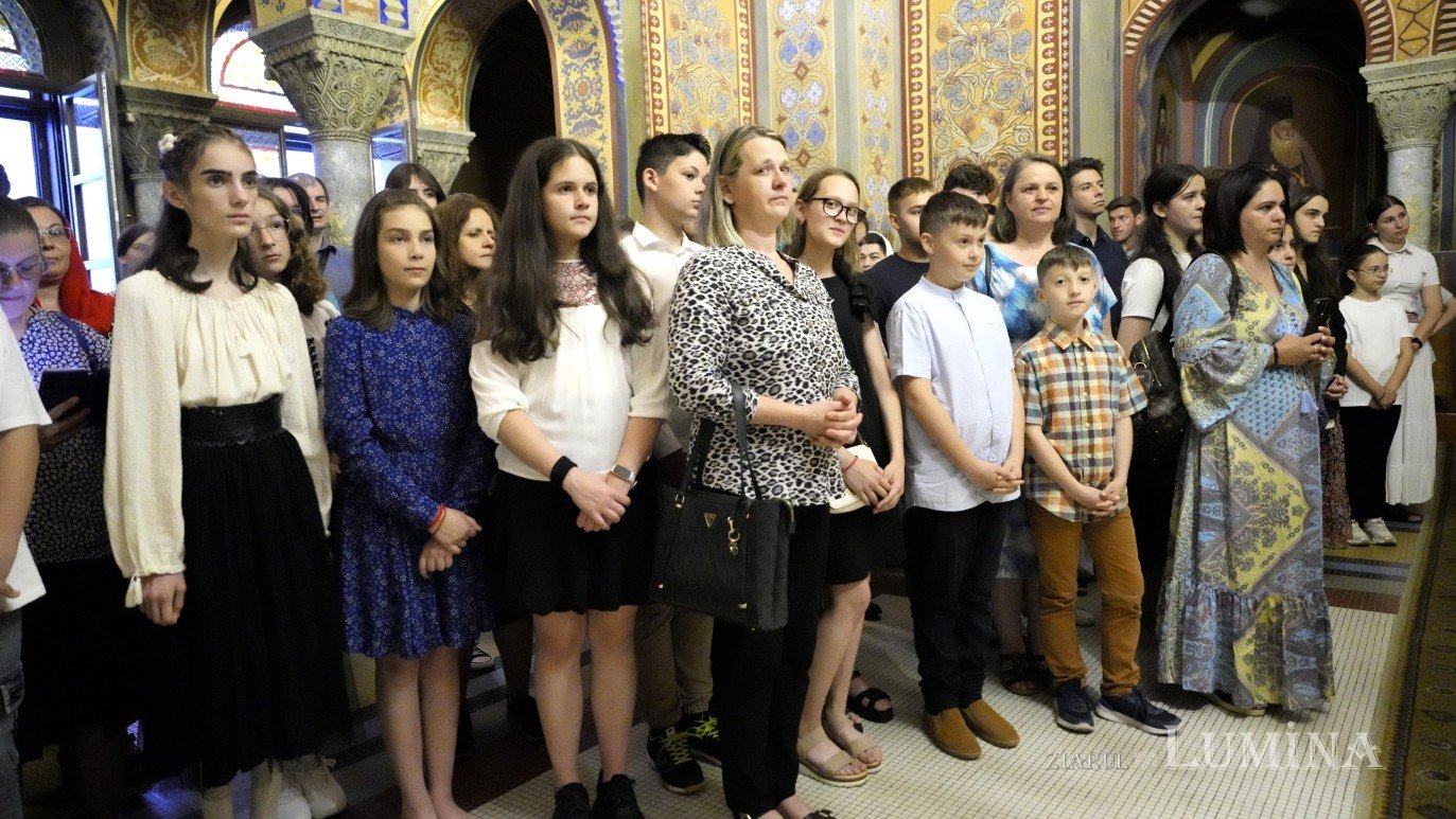Peste 300 de elevi olimpici au fost premiaţi la Sibiu 365893