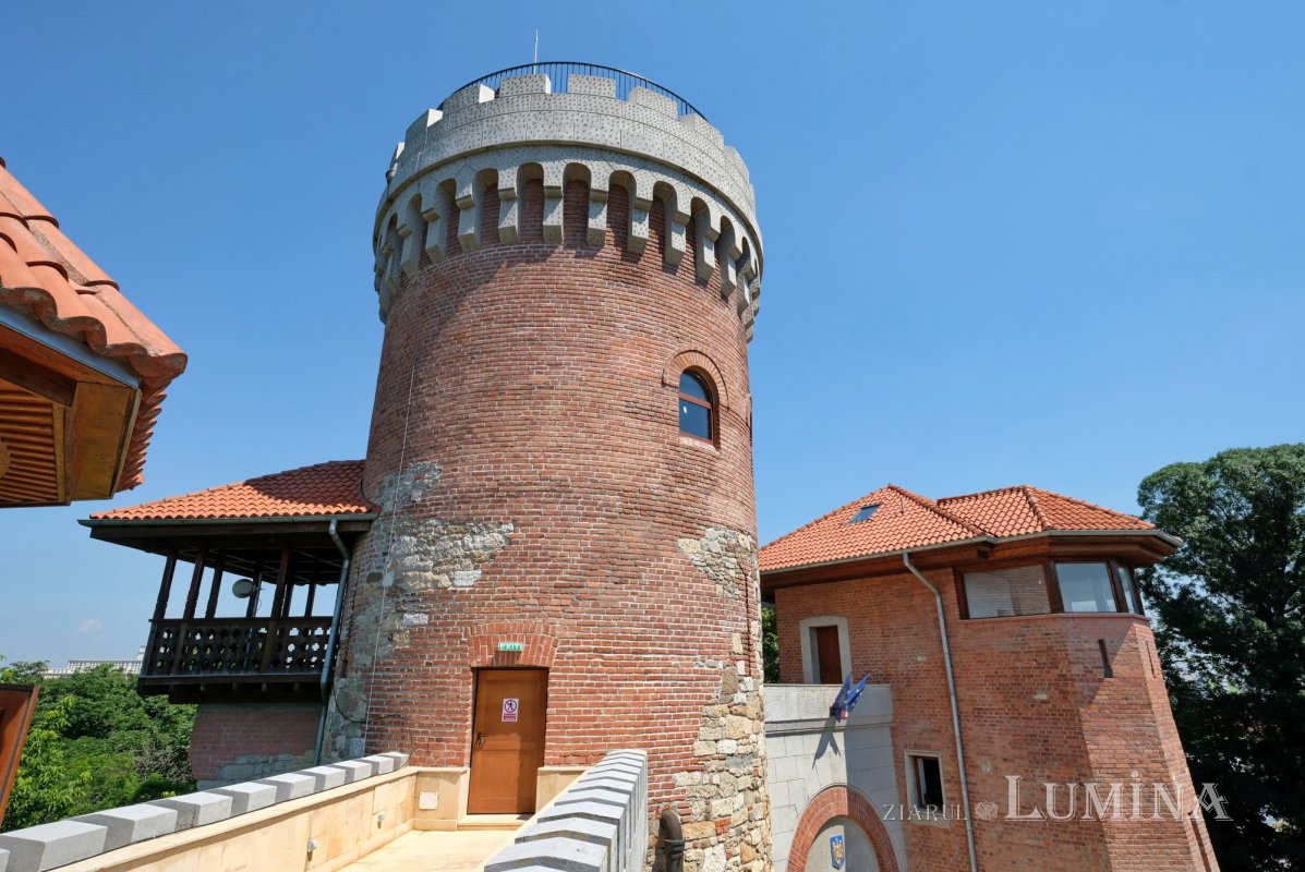 Castelul din București 366132