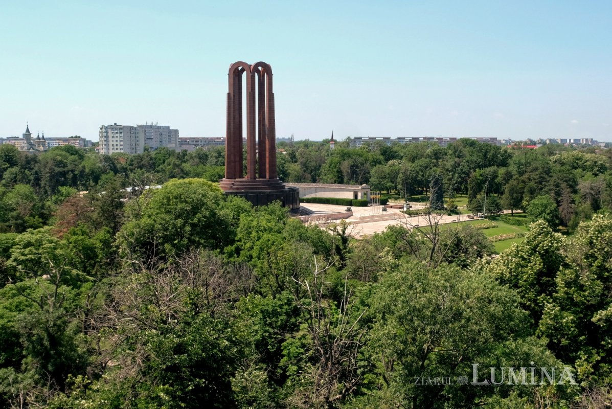 Castelul din București 366133