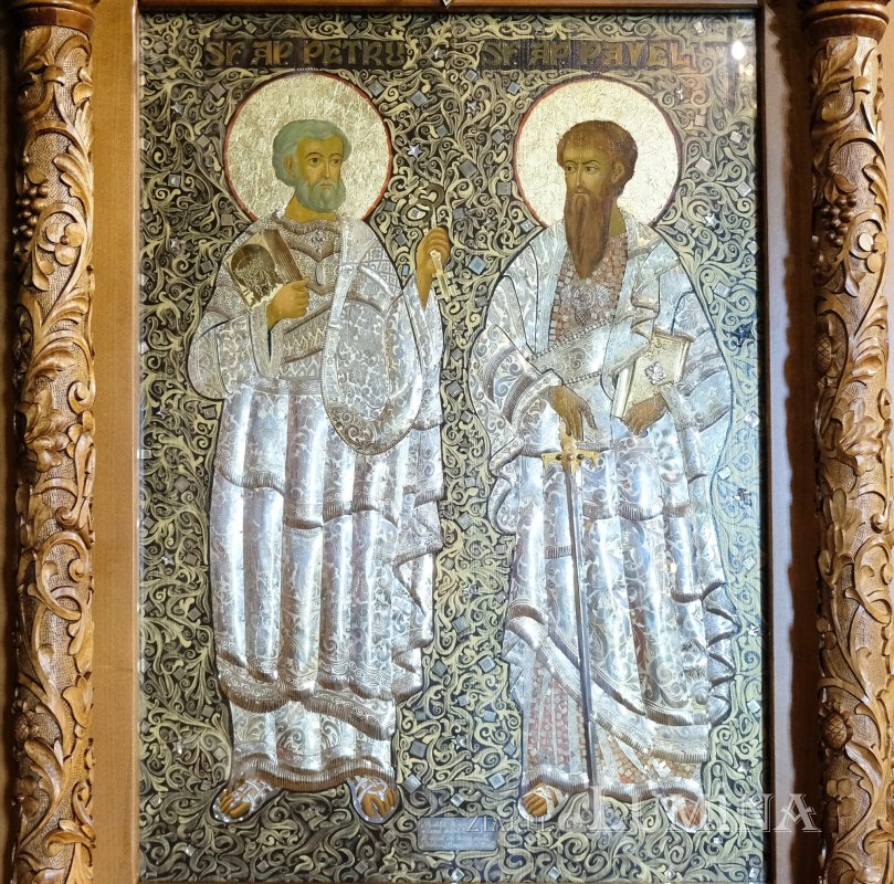 Florile credinței într-o grădină domnească 366606