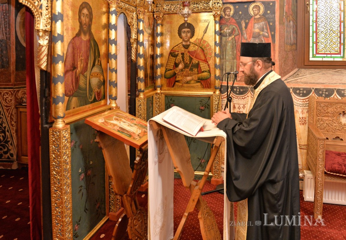 Credința sutaşului în puterea vindecătoare a lui Iisus Hristos 366729