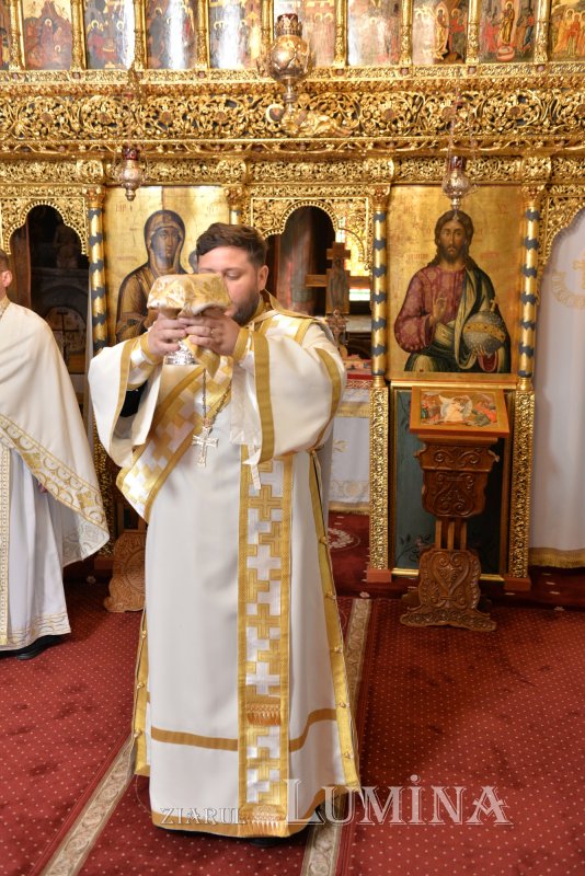 Credința sutaşului în puterea vindecătoare a lui Iisus Hristos 366734