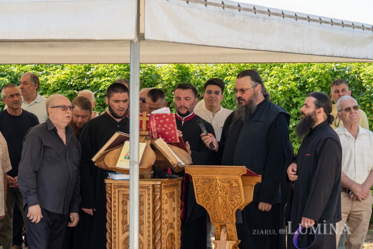 Sfinții Petru și Pavel, cinstiți de ieșeni la Mănăstirea Cetățuia 366877