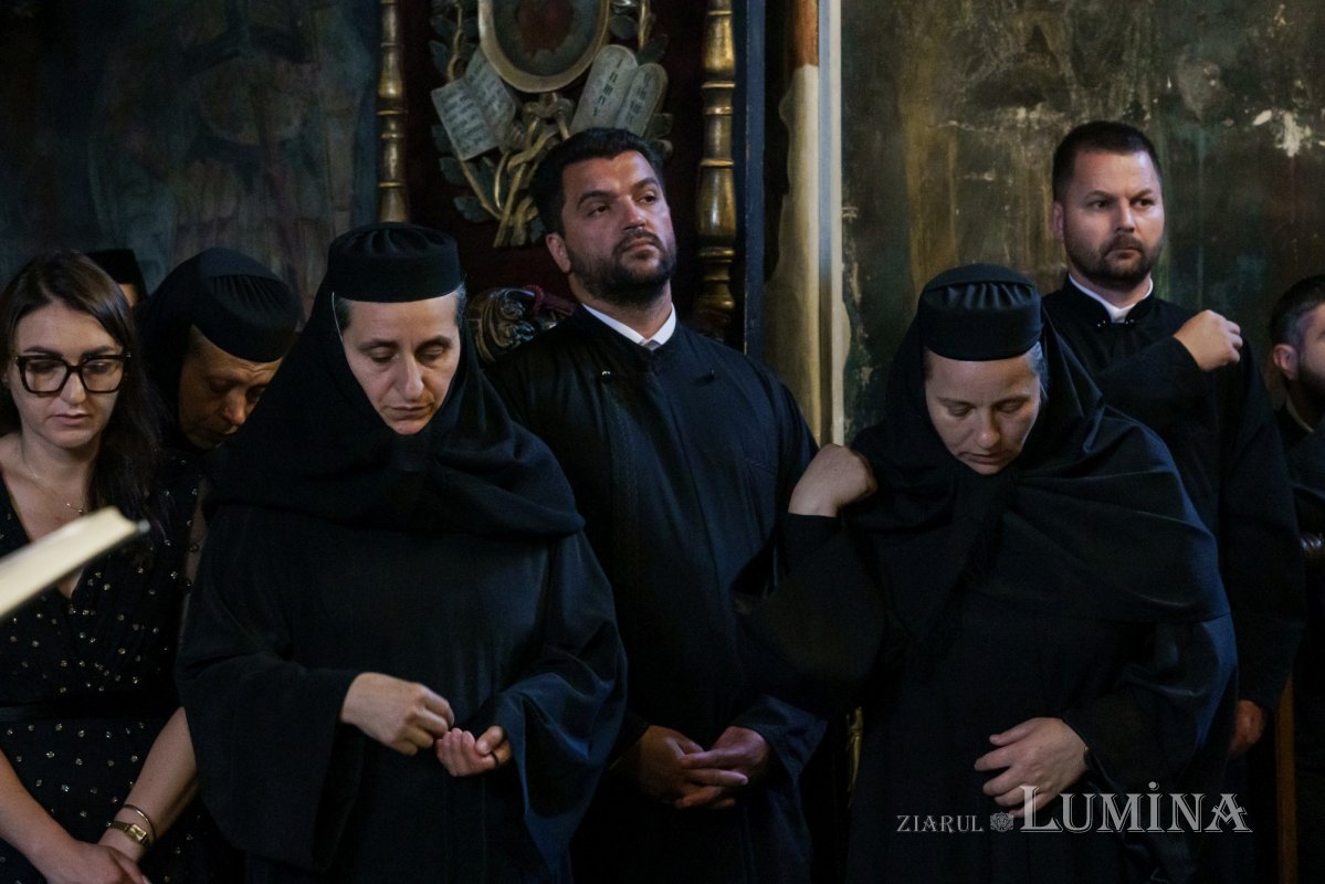 Arhiereul Emilian a fost înmormântat la Mănăstirea Neamț 367135