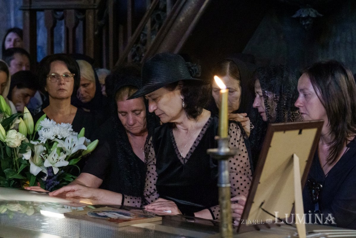 Arhiereul Emilian a fost înmormântat la Mănăstirea Neamț 367146