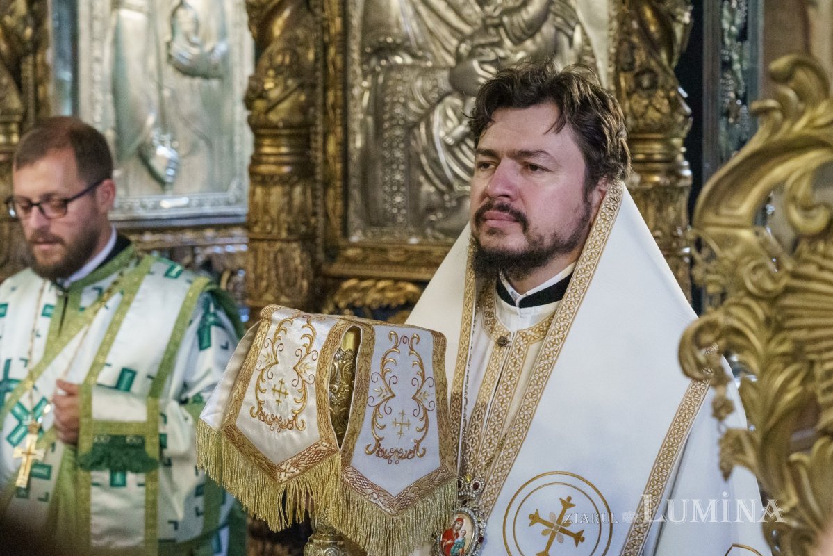 Arhiereul Emilian a fost înmormântat la Mănăstirea Neamț 367149