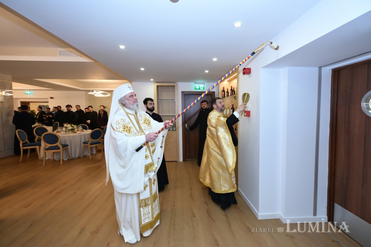 Binecuvântarea Casei „Sărbătoarea” și a Biroului de prezentare a Centrului de tineret „Sfântul Ilie Tesviteanul” 367297