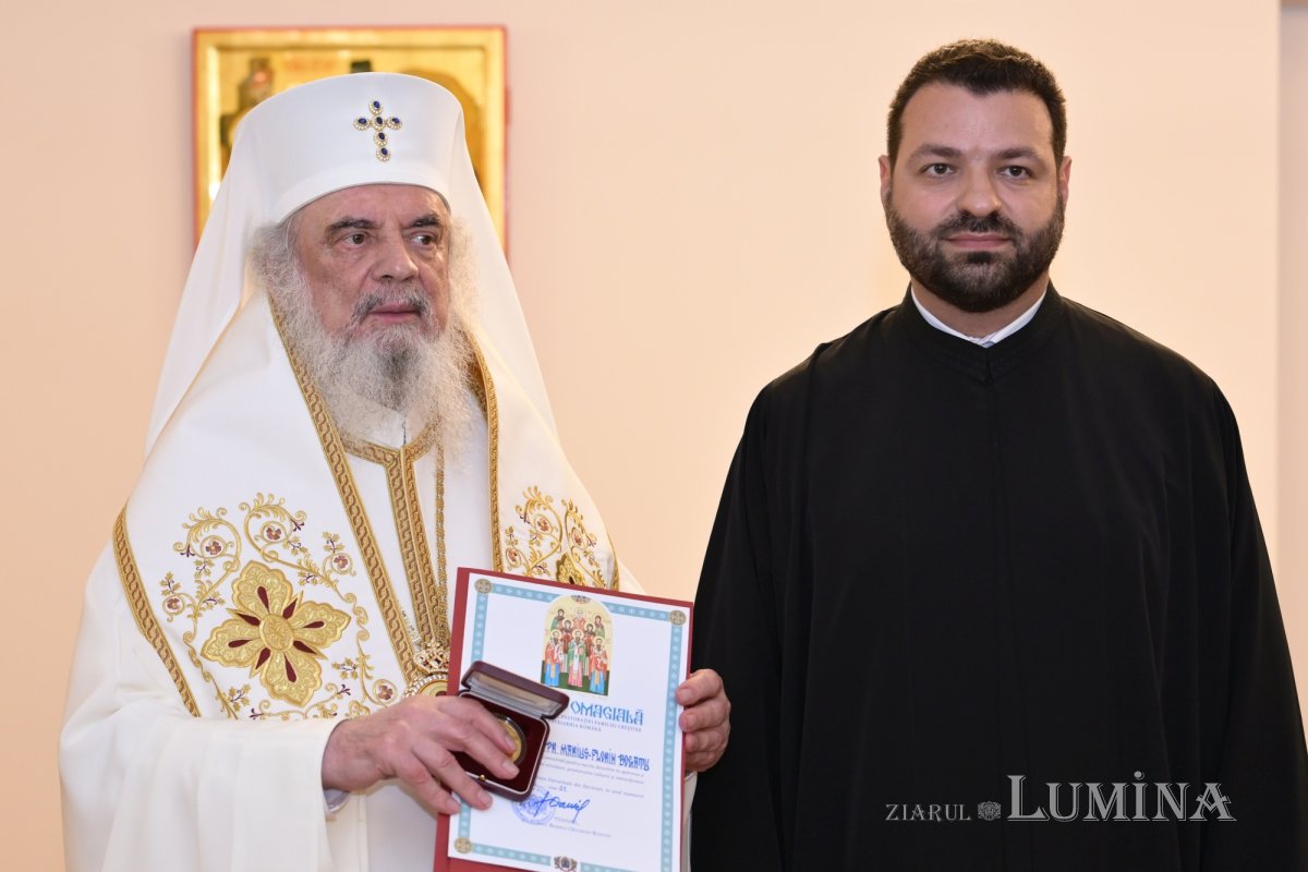 Binecuvântarea Casei „Sărbătoarea” și a Biroului de prezentare a Centrului de tineret „Sfântul Ilie Tesviteanul” 367304