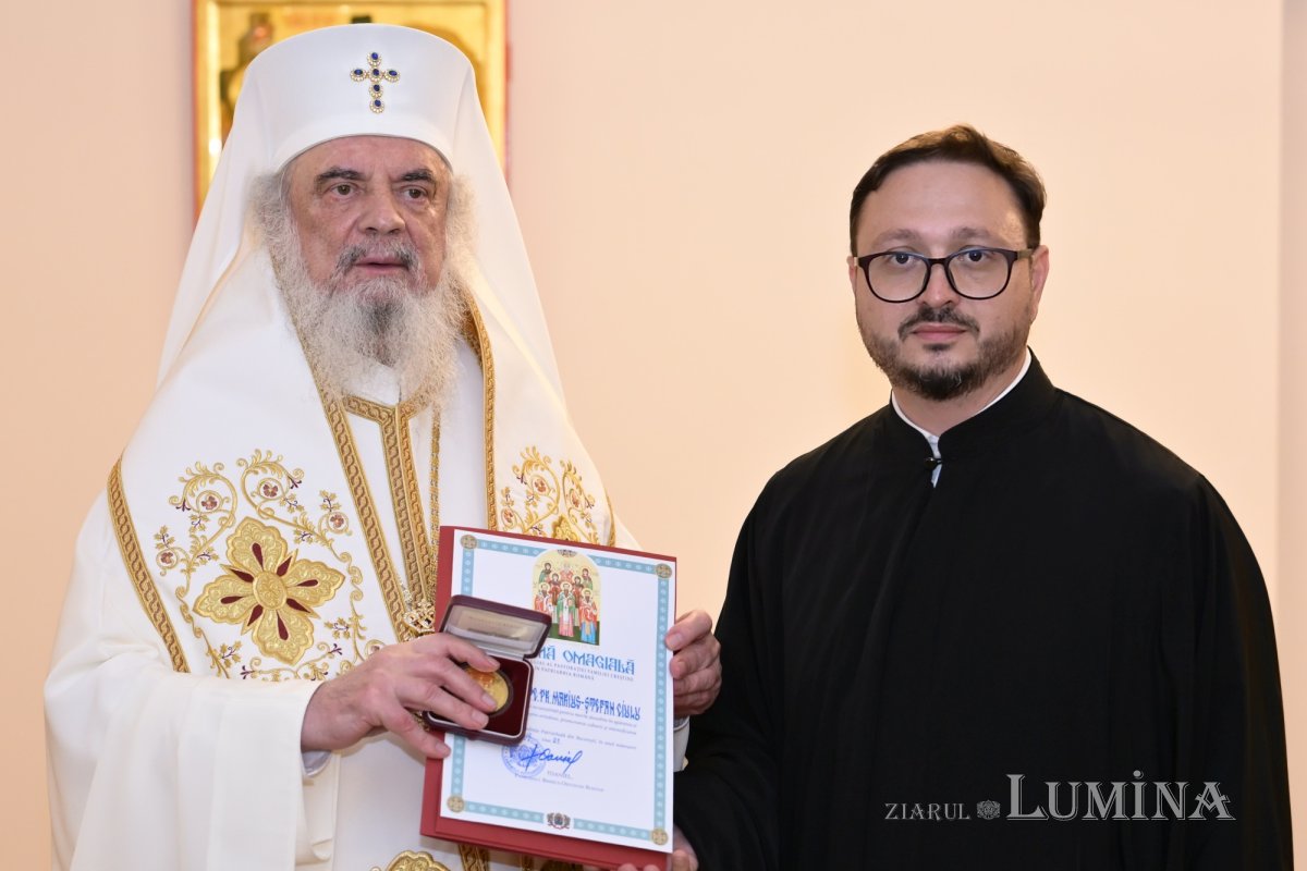 Binecuvântarea Casei „Sărbătoarea” și a Biroului de prezentare a Centrului de tineret „Sfântul Ilie Tesviteanul” 367305