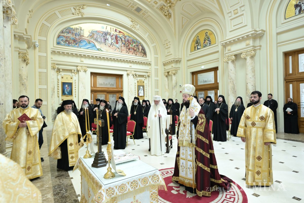 Ședință de lucru a Sfântului Sinod al Bisericii Ortodoxe Române 367379