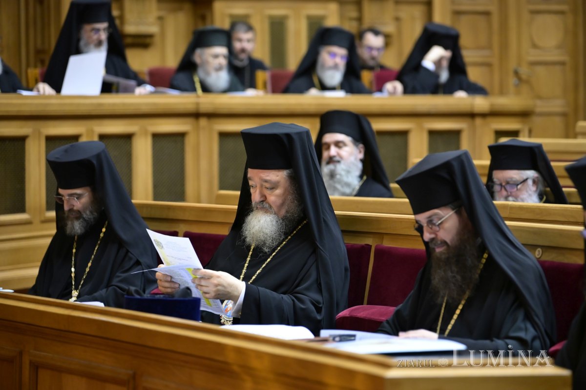 Ședință de lucru a Sfântului Sinod al Bisericii Ortodoxe Române 367385