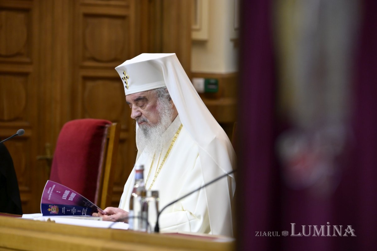Ședință de lucru a Sfântului Sinod al Bisericii Ortodoxe Române 367390
