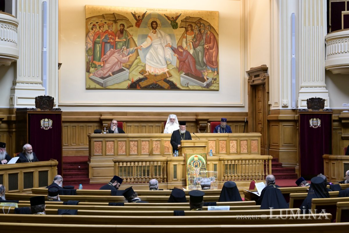 Ședință de lucru a Sfântului Sinod al Bisericii Ortodoxe Române 367404