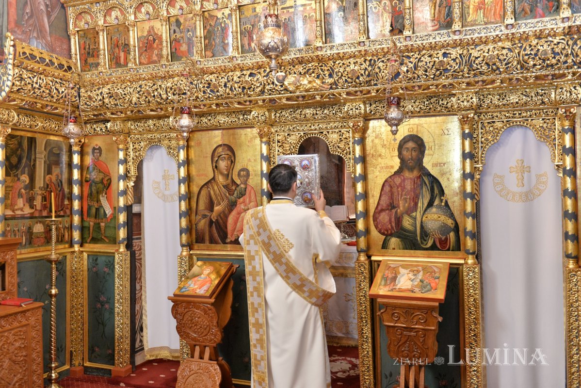 Lucrarea vindecătoare și eliberatoare a lui Hristos continuă în Biserică 367640