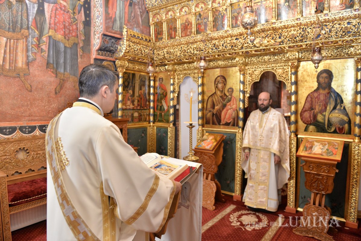 Lucrarea vindecătoare și eliberatoare a lui Hristos continuă în Biserică 367641